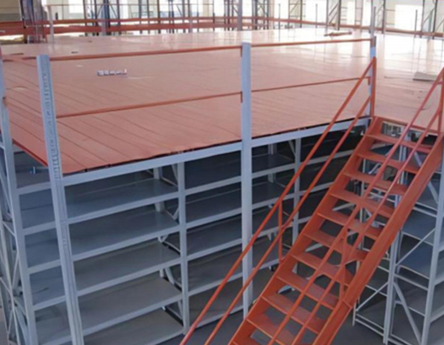 Plate-forme en acier