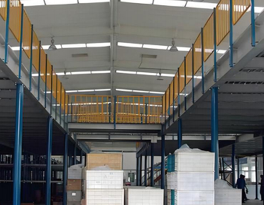 Plate-forme en acier