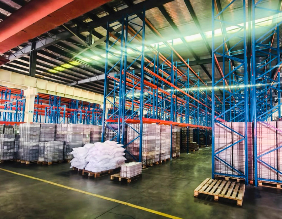 Rayonnage robuste (>800 kg/couche)